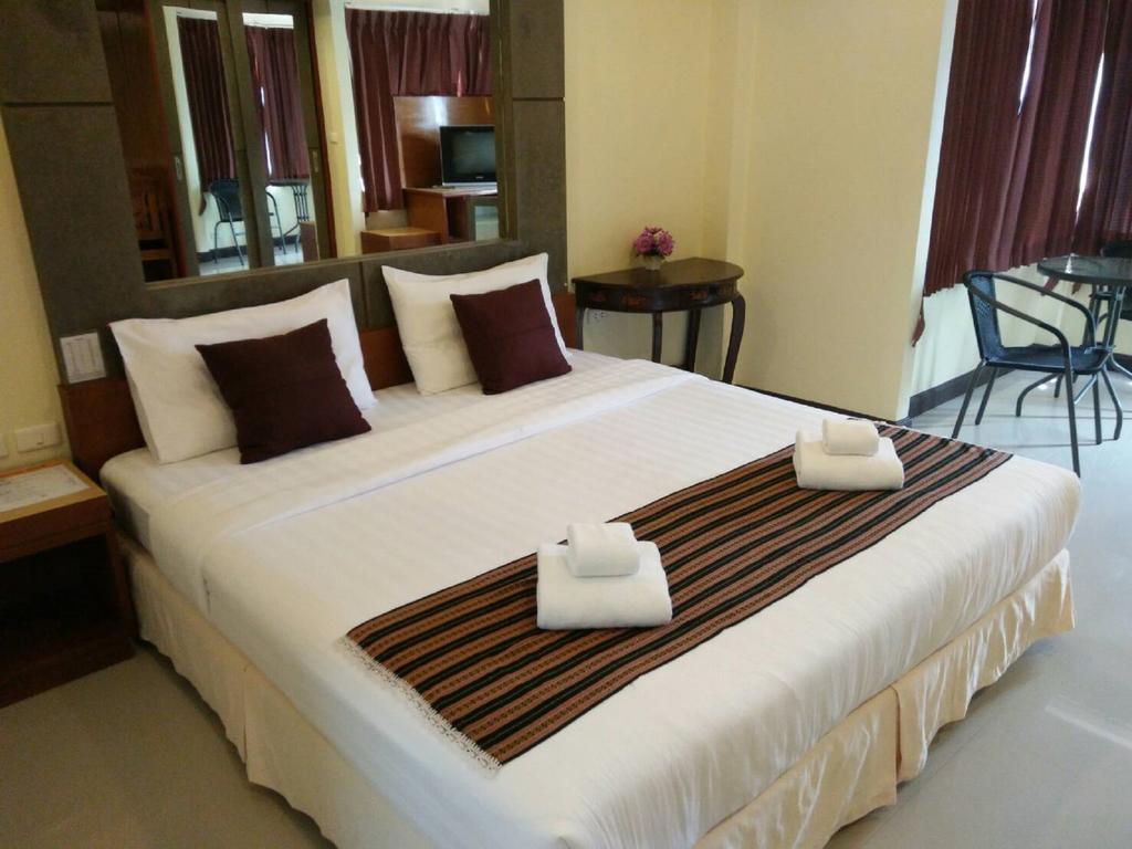 Pornthep Hotel 2 Ban Klong Haeng Экстерьер фото